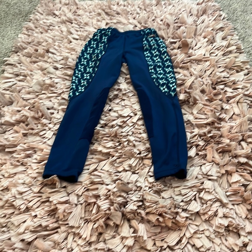 HORSE RIDING BREECHES OR LEGGINGS